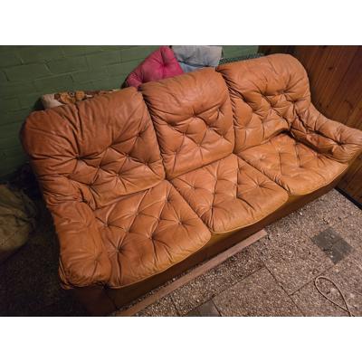 Bankstel driezits en twee stoelen