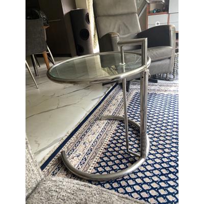 Rond glazen bijzettafel in hoogte verstelbaar