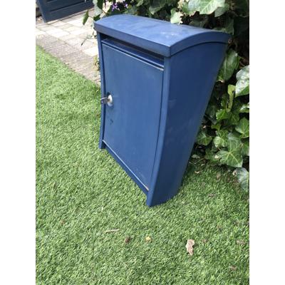 Brievenbus blauw