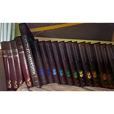 Spectrum encyclopedie 25 delen en grote atlas met 4 aanvullende delen