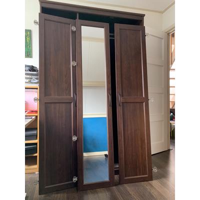 Kleding kast met spiegel 