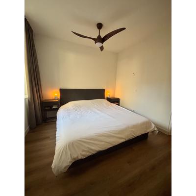 Twee persoons boxspring incl matrassen en hoofdbord - grijs 
