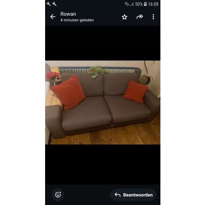 Mooie licht paarse 2/3 persoons bank.