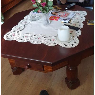 Houten salontafel donkerkleurig