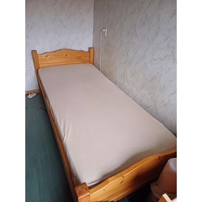 Houten bed