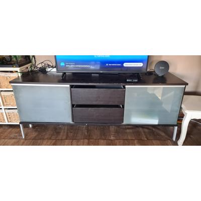 Tv meubel gratis