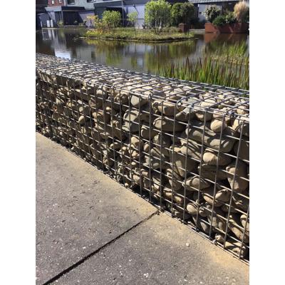 Gratis af te halen ongeveer 300 kilo maaskeien in zak