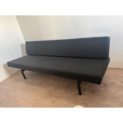 Bankstel (ook een slaapbank)