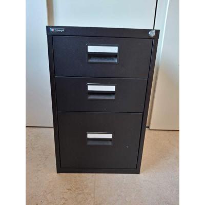 Metalen ladenkastje met sleutel (h64,br40,diepte40)