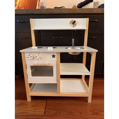 speelkeukentje in goede staat