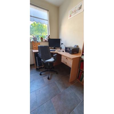 Hoekbureau met lades