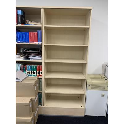 Stevige boekenkast 