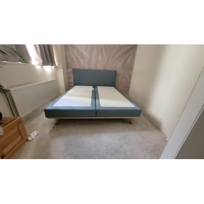 Bed 160x200