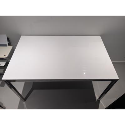 EETTAFEL + 4 STOELEN – WIT/ZWART/CHROOM