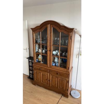 Kasten dressoir en lage kast