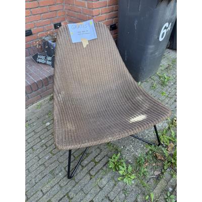 Chillstoel! Heeft lakschade maar verder nog perfect