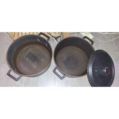 Grote gietijzeren pannen