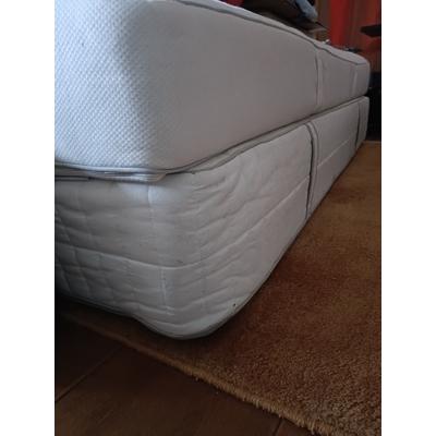 Twee matrassen hoog 18 en 27cm