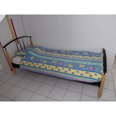 1 persoonsbed 90cm x 210cm