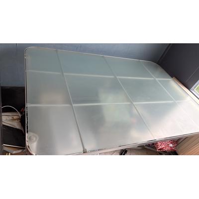 Bureau / tafel glas op willen