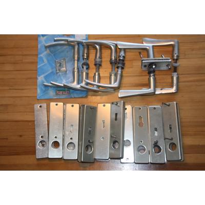 Aluminium deurkrukken en schilden