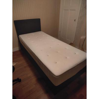 Boxspring eenpersoons bede