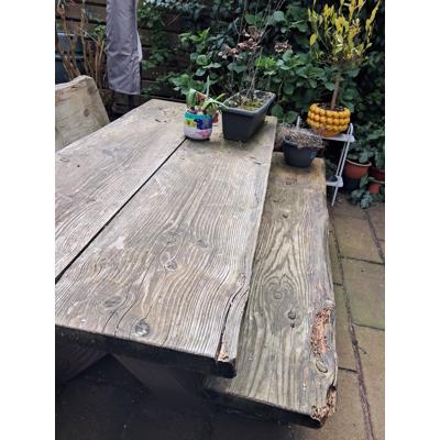 Picknicktafel met banken 