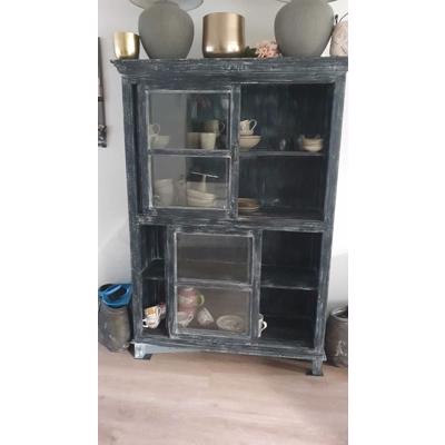 VITRINE KAST