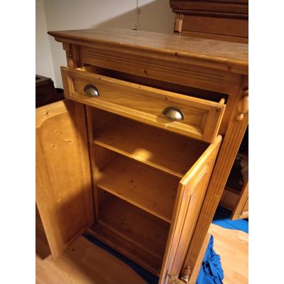 Houten kast, goede staat