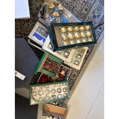 Kerstversiering We gaan verhuizen, kerstballen, en andere versiering voor in de boom en in huis