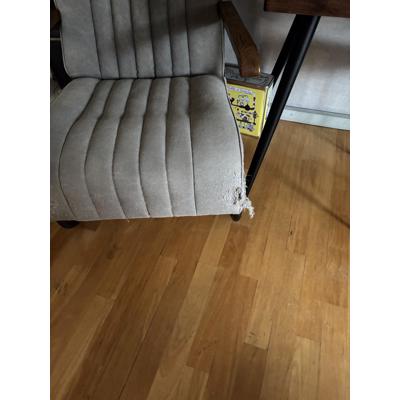 Grijs met stof beklede fauteuil