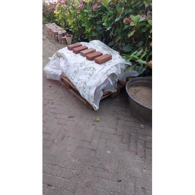 Nieuwe rode metselstenen