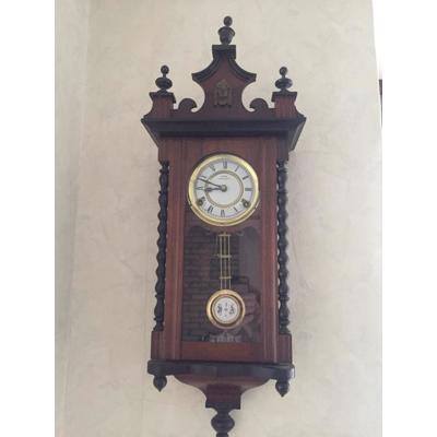 Mooie antieke klok om te repareren 