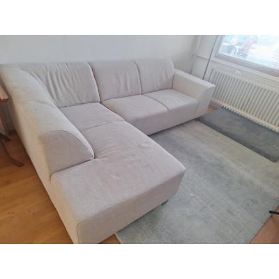 Heerlijke bank, moet weg ivm nieuwe bank