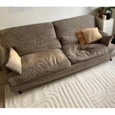 Bank, stoelen en eettafel 