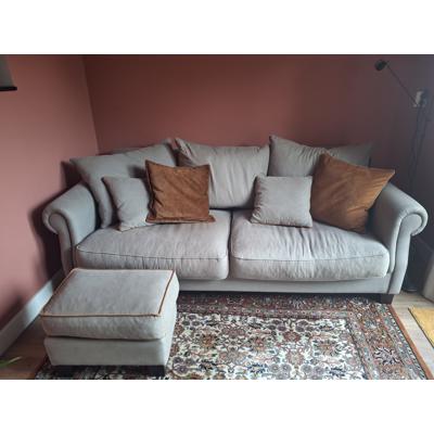 Mooie bank, slechts 2 jaar oud