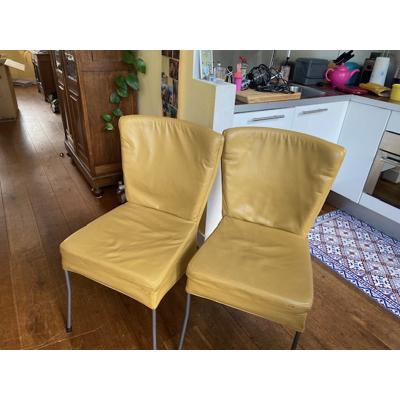 4 gele leren stoelen