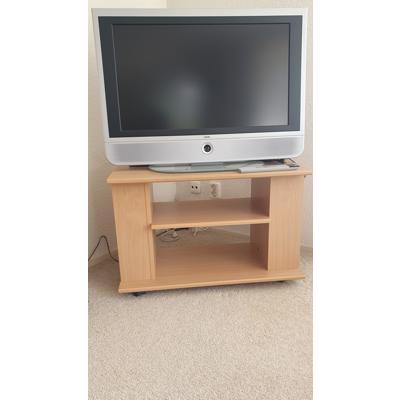 TV meubel met TV