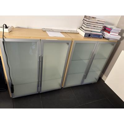 Ikea kastjes met glazen deur