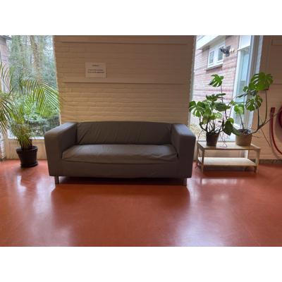 Lekker zittende 2 zitsbank met wasbare hoes