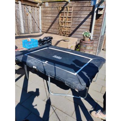 Trampoline (153x214)