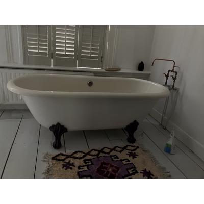 Bad op pootjes vrijstaand