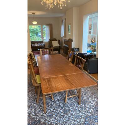 uitschuifbare eettafel ( hout)