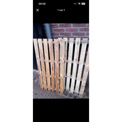 2 halve pallets