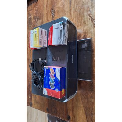 oude printer met cartridges