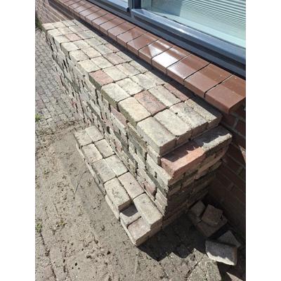 Gratis bestrating / klinkers 1500 (15x7,5x5) & 50(10x10)