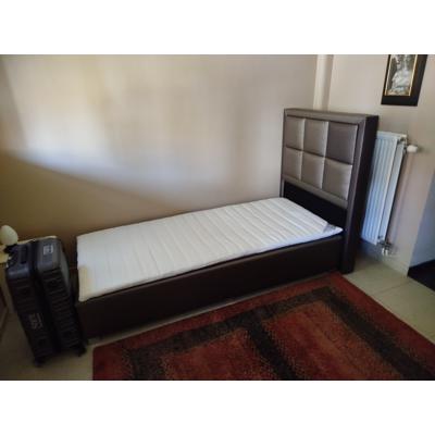 Eénpersoonsbed - boxspring - bronskleurig 