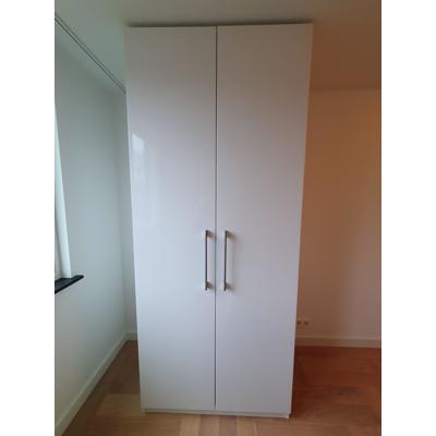Hoge witte PAX kledingkast