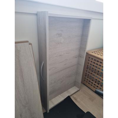 Box in goede staat zonder matras