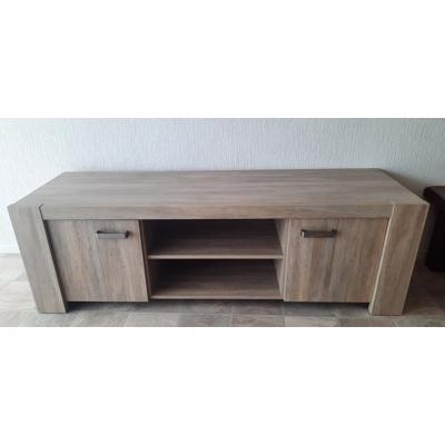 Tv meubel met 2 kastjes en 1 ligplank